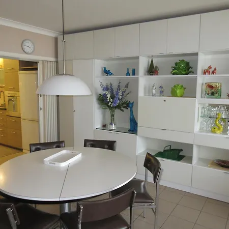 アパート Amazing 2 Bedroom With Sea View T36 オステンド